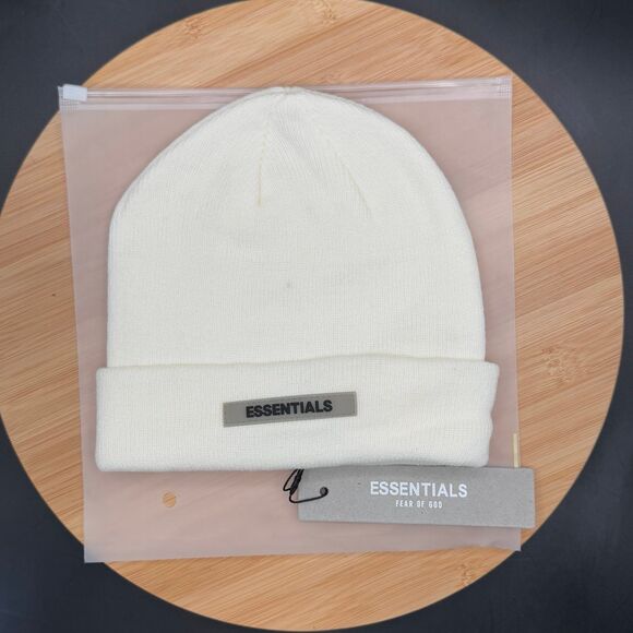 Fear of God FOG Essentials Beanie White/Cream Sz OS display picture 1